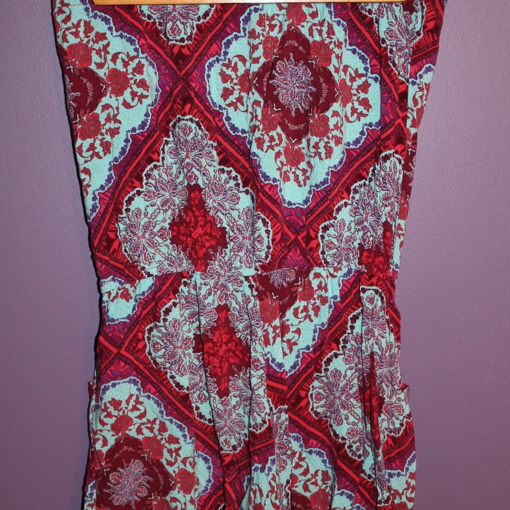 Blue & Red Pattern Strapless Romper